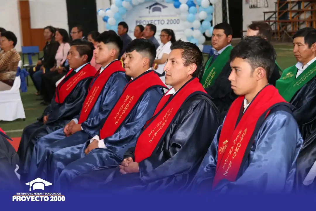 Estudiantes ITS Proyecto 2000 en la campaña Ecuador Sabe Hacer
